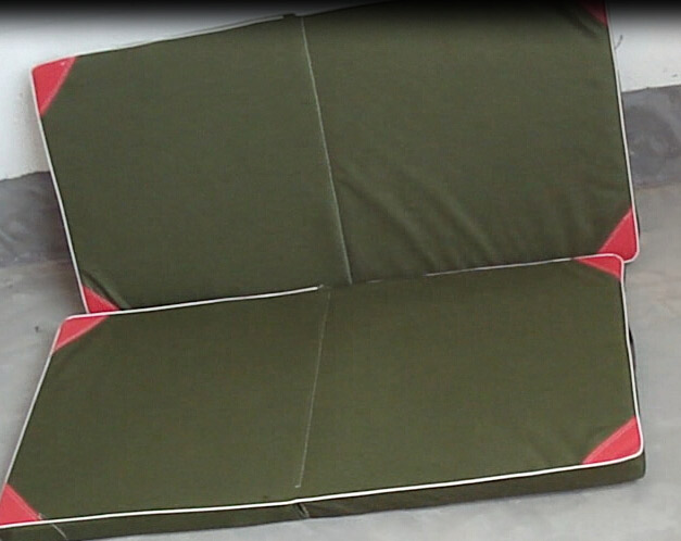 �Ͼ�50��С�w�ى|��һ������䓻@��壬�ɂ��@���ǰ���U�l(f��)؛֪ͨ